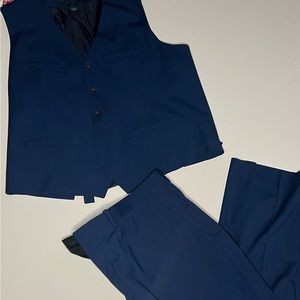 Perry Ellis Pindot Dobby Men’s Suit 2XL Vest 38x30pants Preowned mint condition